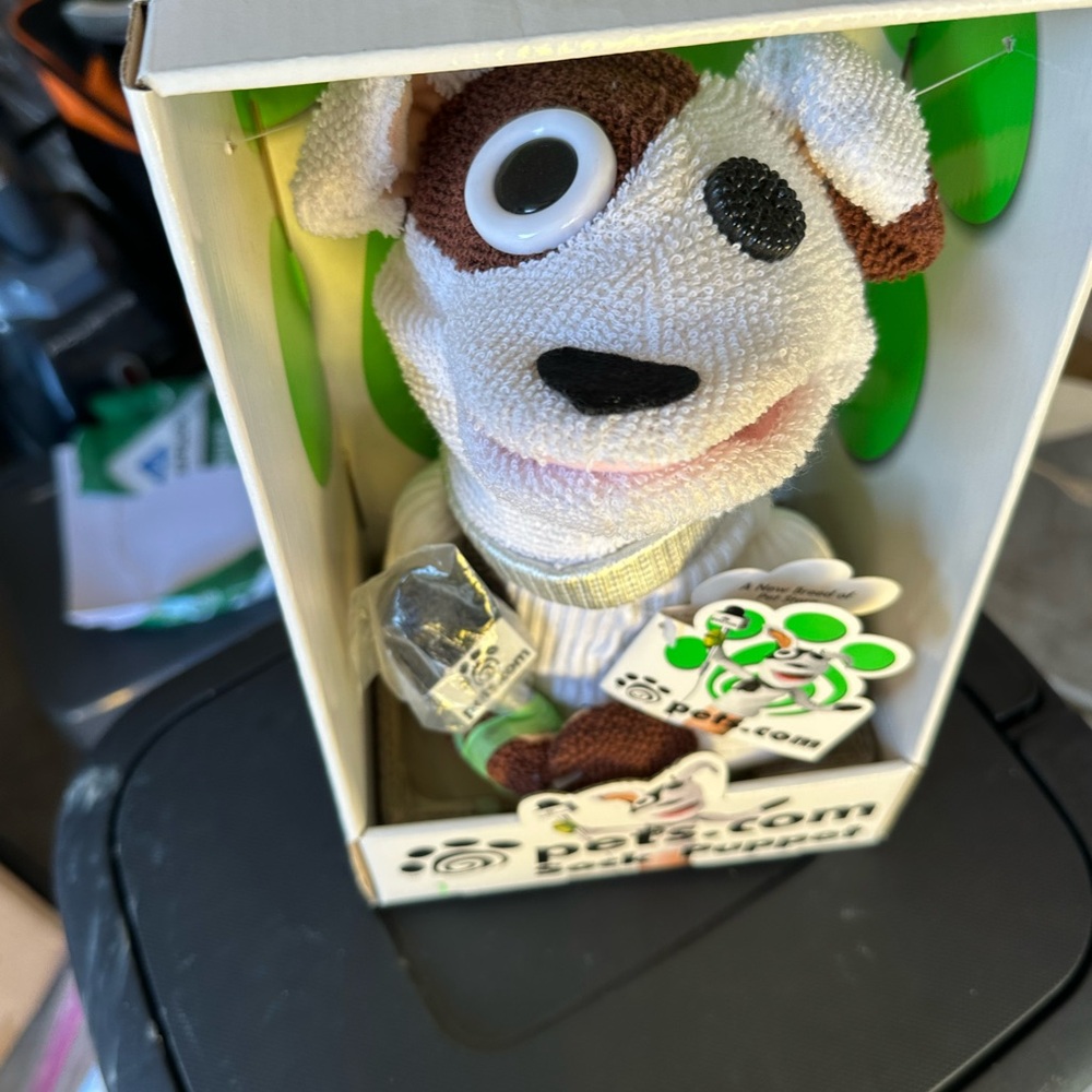 Zoom Plush Dog Toy - Brown and White